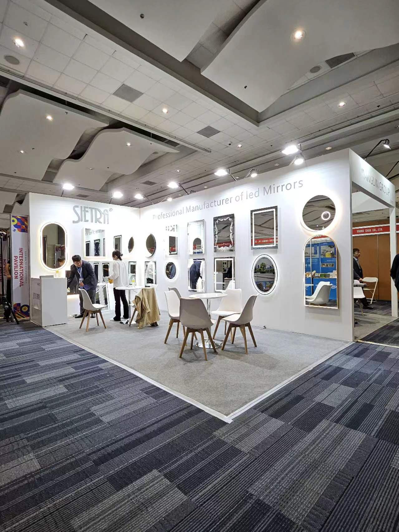 ​​How to Choose the Best UK Exhibition Stand Builders: Balancing Cost and Quality​​